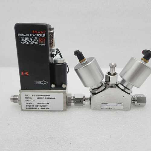 BROOKS PRESSURE CONTROLLER VERIFLO 45300401 ASSY 5866RT 4530