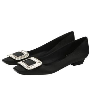 LUKE新款2025rv方扣水钻粗跟设计感浅口绸缎黑色船鞋时尚通勤单鞋