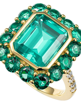 绿色宝石装点的花边设计