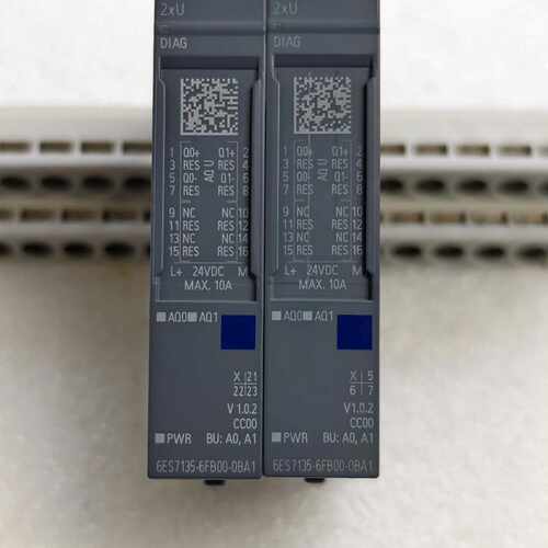西门子6ES7 135-6FB00-0BA1
