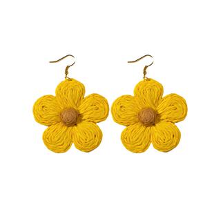 度假风花朵耳环女2025新款爆款小众设计高级感耳钉适合春天的耳饰