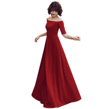 红色女简单大方正式场合性感晚礼服1