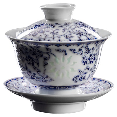 容山堂青花玲珑瓷盖碗