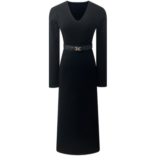 长款修身针织连衣裙女冬季新款气质V领收腰内搭配大衣打底裙长裙