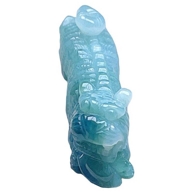 天然翡翠立体生肖虎淡绿飘菠菜绿