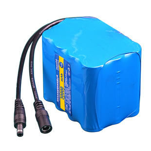 7.4V锂电池组DC5.5插头可充电便携式9V电子琴备用电瓶大容量21700