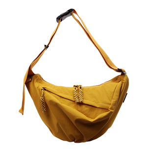 饺子包女款2025新款大容量轻便简约斜挎包上班通勤时尚单肩包尼龙