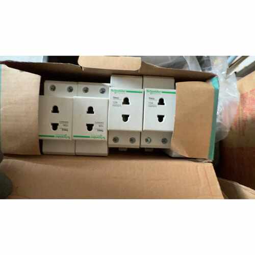 〔议价-可维修〕Schneider施耐德 EA9XN210 模块化导轨插座 工业