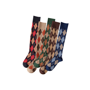 复古英伦风小腿袜女秋冬长袜女纯棉高筒学院风菱形格中筒袜咖啡色