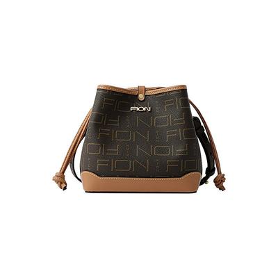 Fion/菲安妮女包经典老花抽绳水桶包百搭通勤单肩斜挎包休闲包女