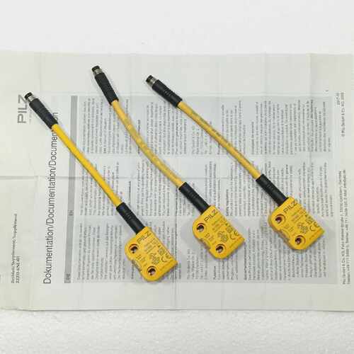PILZ PSEN CS3.1P RFID SAFETY SWITCH 541060 (LOT OF 3)
