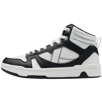 高帮保暖板鞋特步情侣