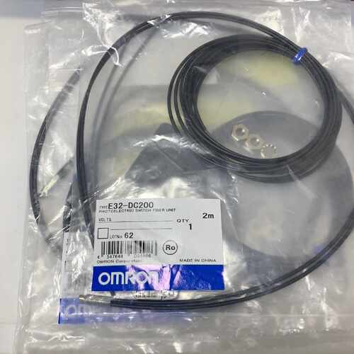 全新原装正品欧姆龙光纤传感器E32-DC200，2米长度，带