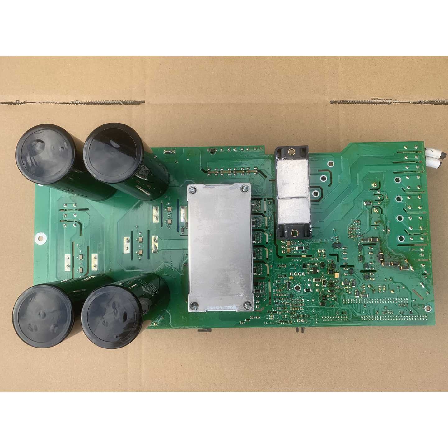 SVGT036YEBNNP1070驱动器主板电源驱动板