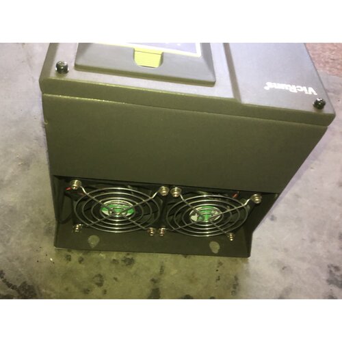 议价沃森变频器VD300A一4T一22GB一Z380V22KW维修
