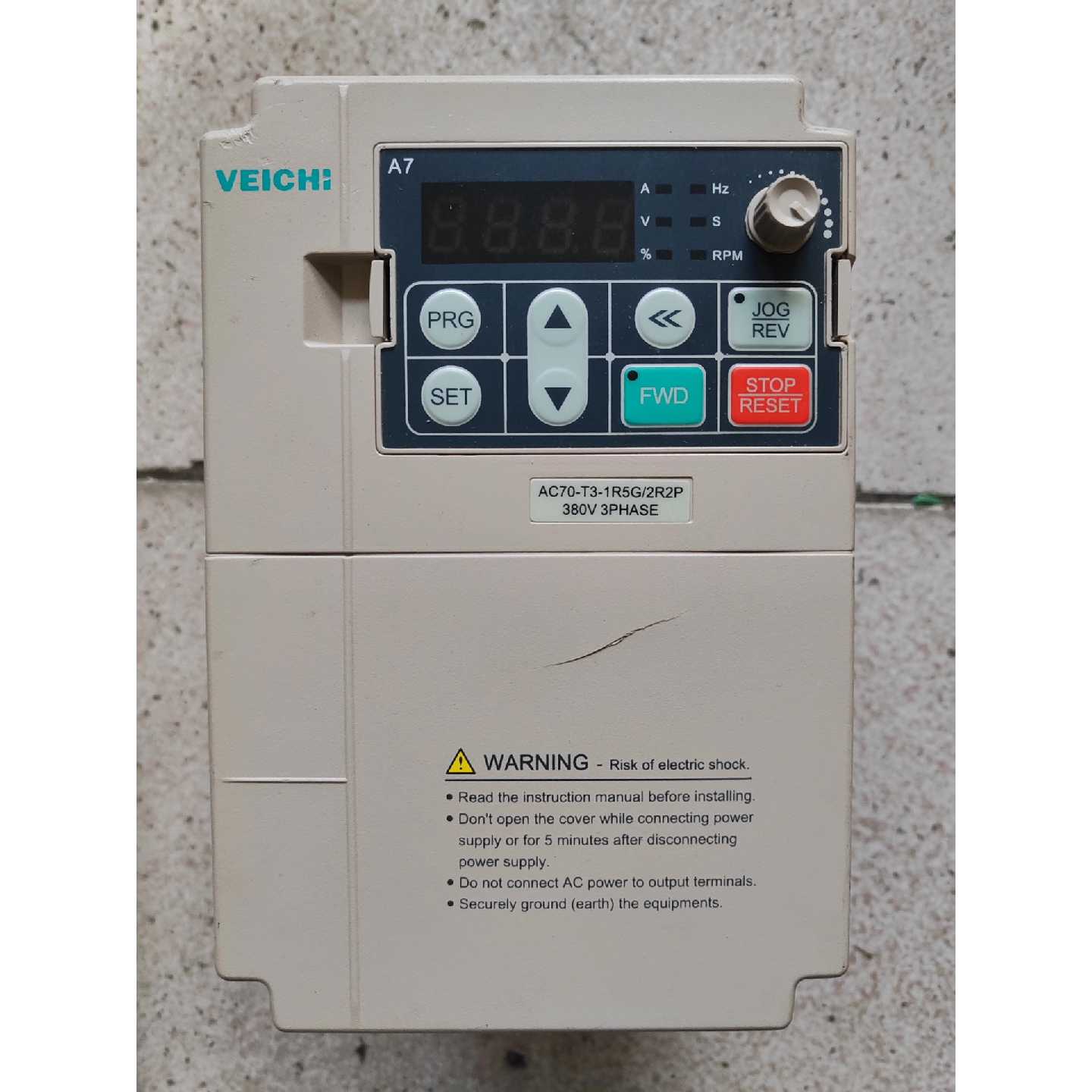 议价伟创变频器AC70T31R5G2R2P1.5KW维修图片
