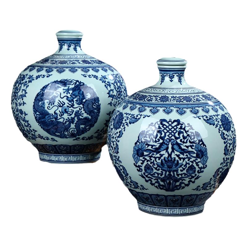 青花瓷酒瓶景德镇手工绘画仿古