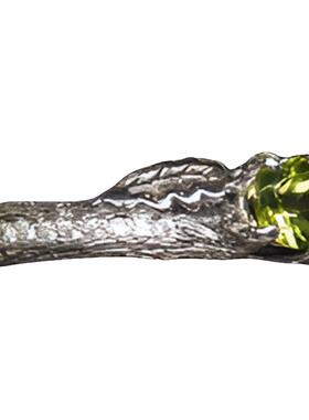 纯银天然橄榄石宝石镶嵌戒指橡树