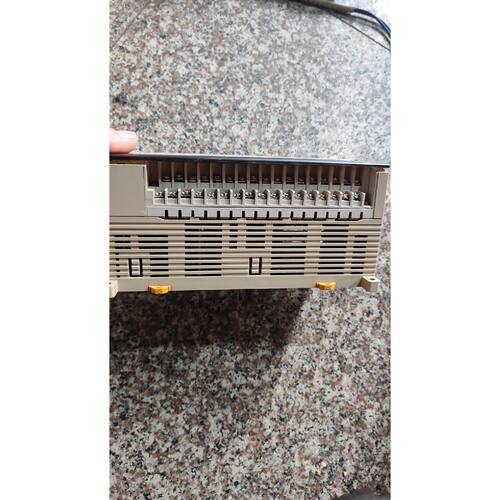 议价欧姆龙PLC   CPM2AE-60R-A