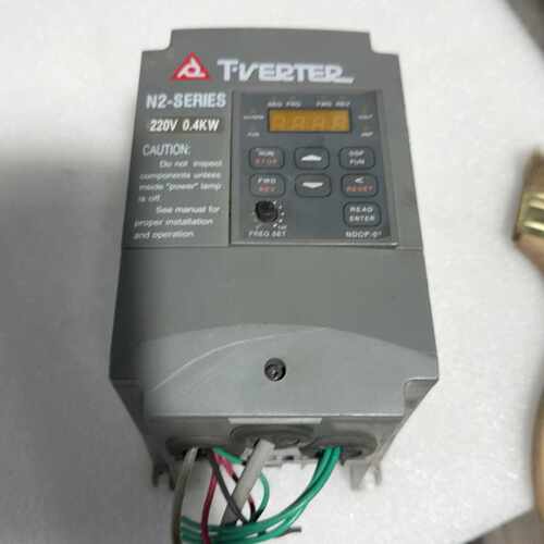 台安变频器N22P5Hc0.4KW220v件