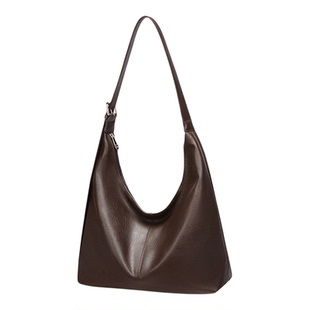 星期六大容量包包女式2025秋冬新款通勤软皮单肩斜挎托特包高级感