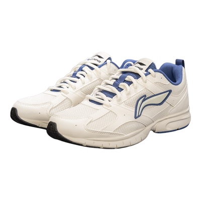 李宁男子跑鞋减震回弹