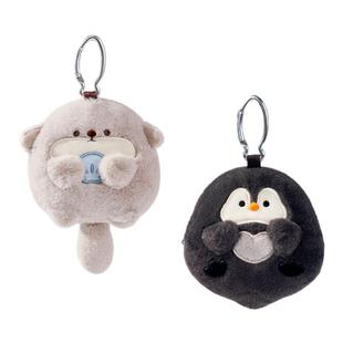 电电动物园企鹅水獭耳机包可爱零钱包毛绒挂件收纳包挂件生日礼物