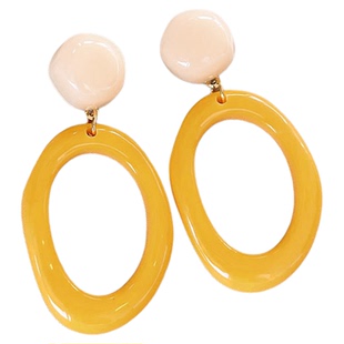 古婷黄色几何耳环女小众设计感方圆脸耳钉独特漂亮耳饰2025年新款