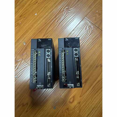 【请询价】伺服驱动器IS500AS5R5I212拆机实物拍