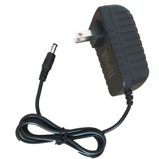 13.8V充电器12.6V13.2V2A锂电池智能通用款手电理发电钻充满变灯