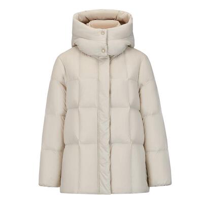 森系短款羽绒服雪中飞泡芙