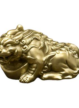 纯铜张口貔貅踩元宝手把件