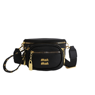 时尚胸前包小包包女包新款2026潮休闲百搭单肩包胸包软多用斜挎包