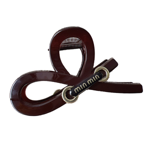 小众设计安可拉红色水滴字母发夹女2025新款盘发抓夹高级感鲨鱼夹