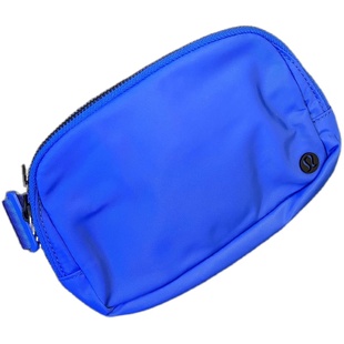 Everywhere Belt Bag  1L 容量 19*5.5*13 cm 腰包  男女同款