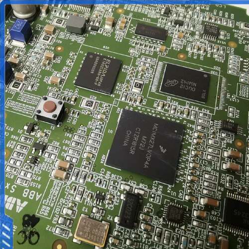 议价可维修dsqc679ABB机器人示教器主板3HAC033624001原装正品几
