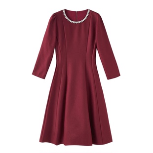 巨好看的早秋连衣裙轻奢高货女装重工钉钻领收腰修身显瘦小礼服新