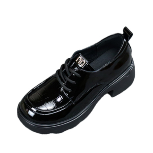 红依利女鞋2025新款漆皮复古英伦风厚底乐福鞋时尚舒适百搭小皮鞋