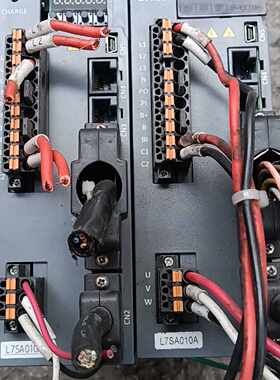 【询价】LS驱动器L7SA010A，，有一个少显示器盖子适用