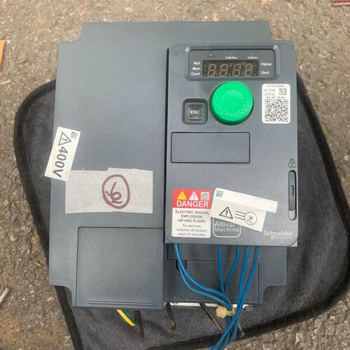 议价施耐德变频器ATV320U40N4C，4kw功率，380-4维修