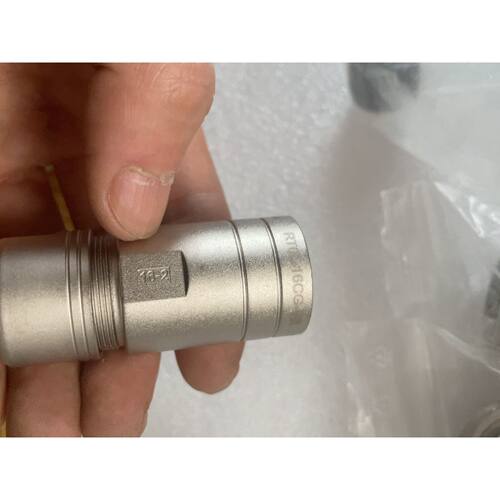 非标价amphenol安费诺接头RTOW61626SBH03共2议价