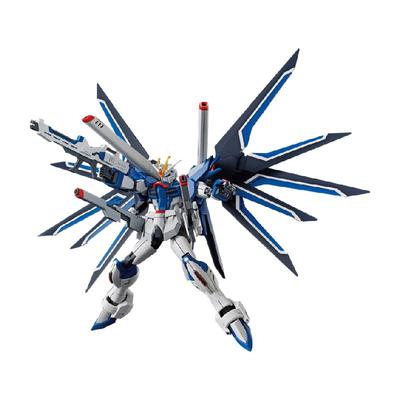 万代1/144飞升自由高达拼装模型