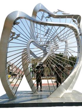 大型不锈钢雕塑定制不规则异形镜面户外花园水池景观园林落地摆件