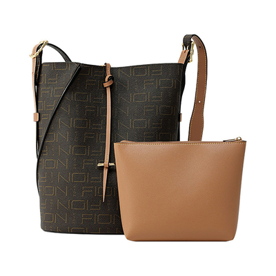 菲安妮老花大容量通勤斜挎水桶包