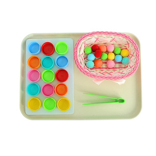 彩色塑料瓶盖毛球颜色分类配对手指夹精细化动作协调儿童早教玩具