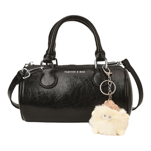 今年流行红色包包女2026新款高级感小众斜挎包爆款超火手提圆筒包