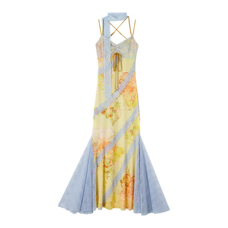 OfAkiva“十四行诗”浪漫印花连衣裙女夏挂脖蕾丝拼接碎花吊带裙