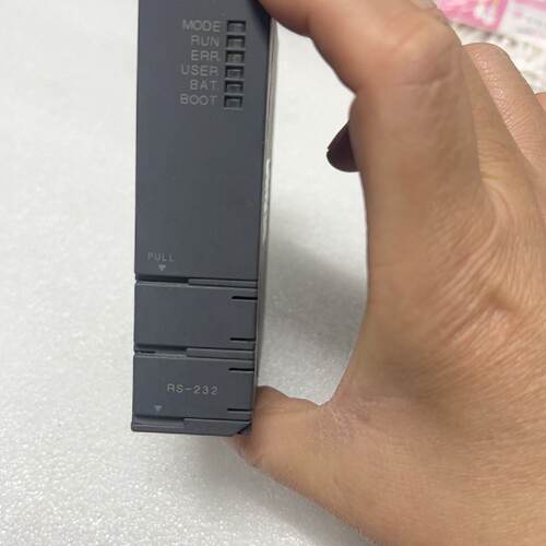议价QD77MS4、Q68DAVN、QJ71C24N-R4、QJ