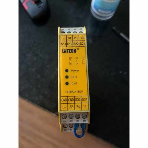 溢价-LNTECH安全继电器SR4P2A1B24，24V DC/A