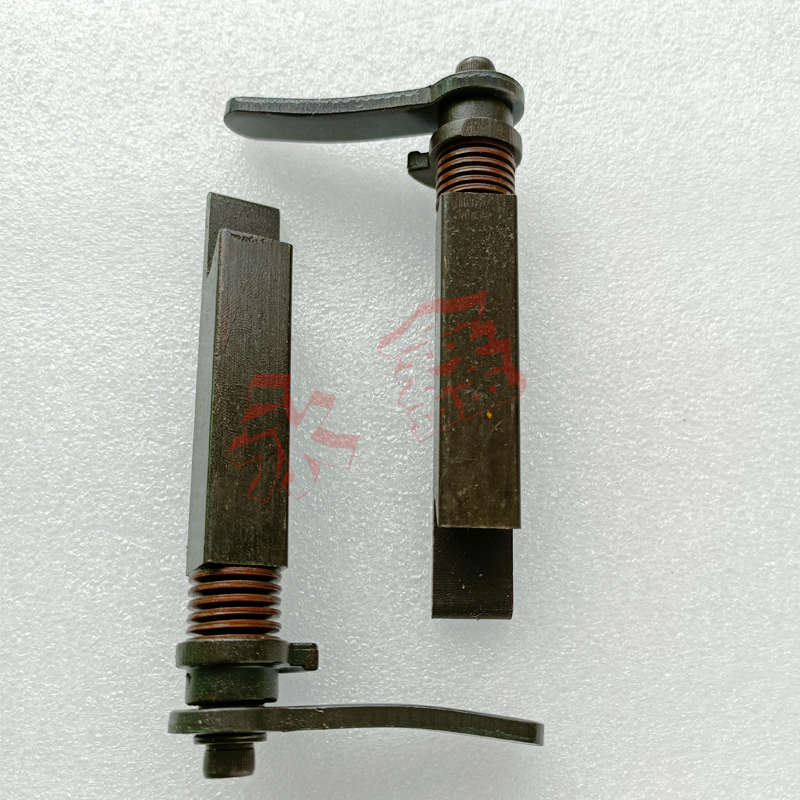 永鑫端子机脚踏插销端子机灯1.5T端子机脚踏板OTP模具插销锁模板